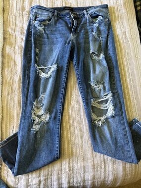 Judy Blue Distressed Dark Blue Skinny Jeans